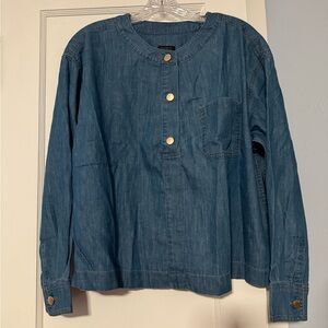 NWT Talbots Classic Denim Popover Shirt - color is Azure Sky Wash